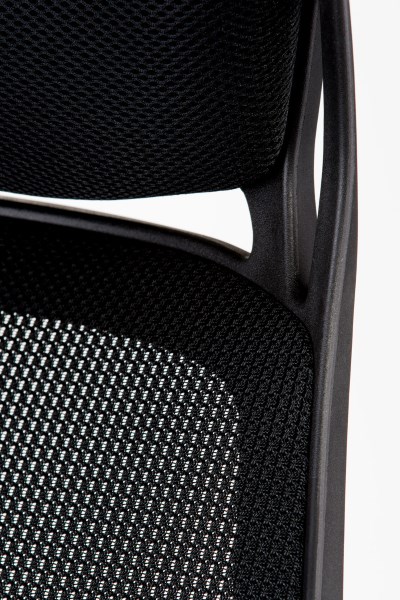 Кресло офисное Briz 2 black E4961 Кресло офисное Briz 2 black E4961
